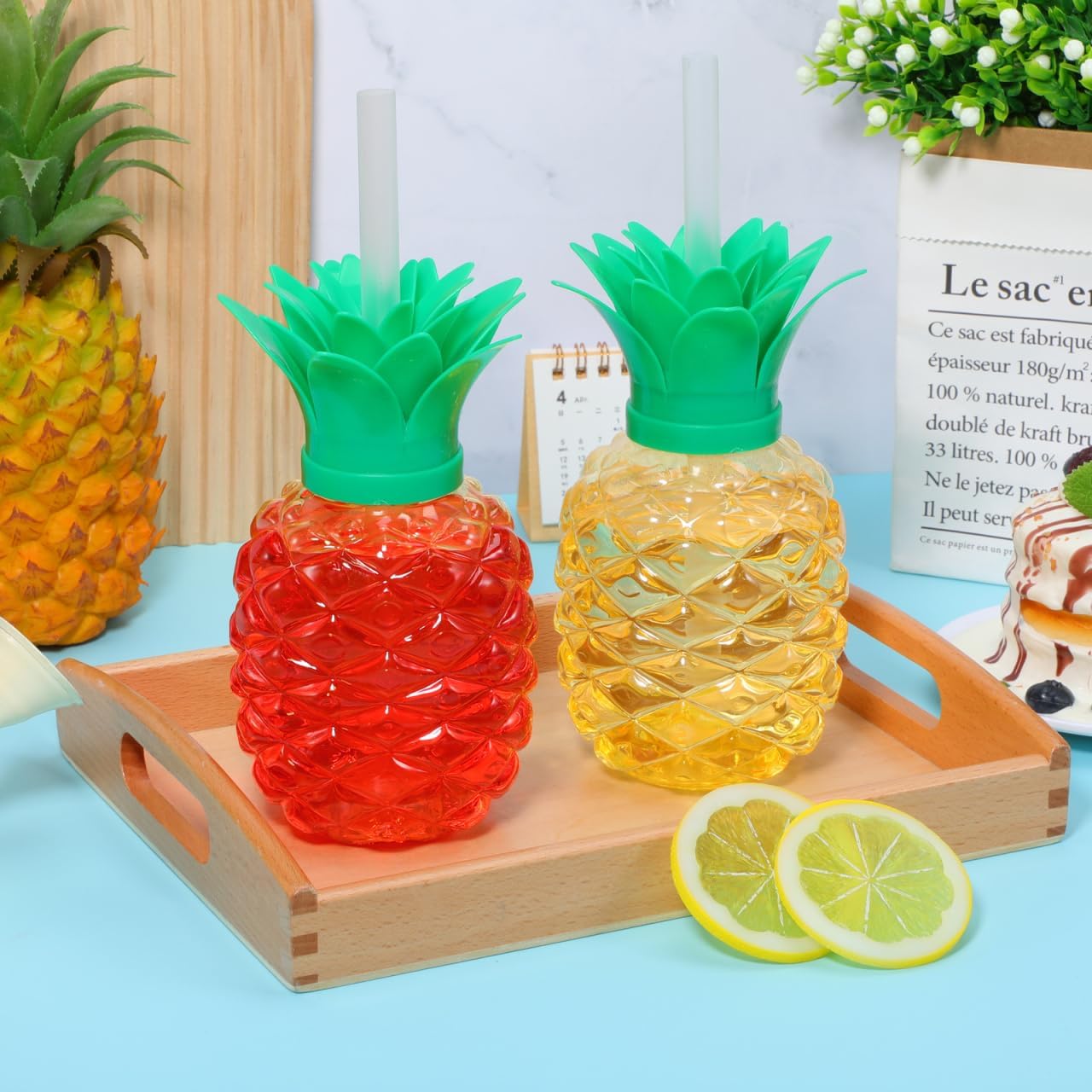 Amosfun 4Pcs Pineapple Bottles with Straws - 16.9 Oz Hawaii Party Drinking Cups with Lid for Hawaiian Luau Beach Party BBQ Tableware 500ml Reusable
