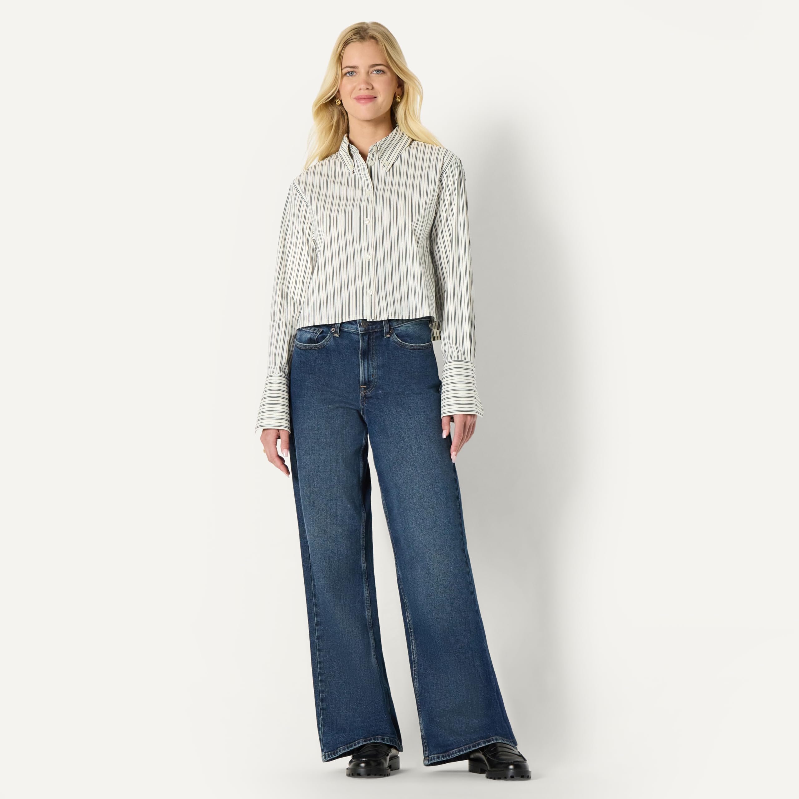 Amazon Essentials Camisa de Vestir de Popelina Elástica de Algodón, Corte Extragrande y con Botones Mujer