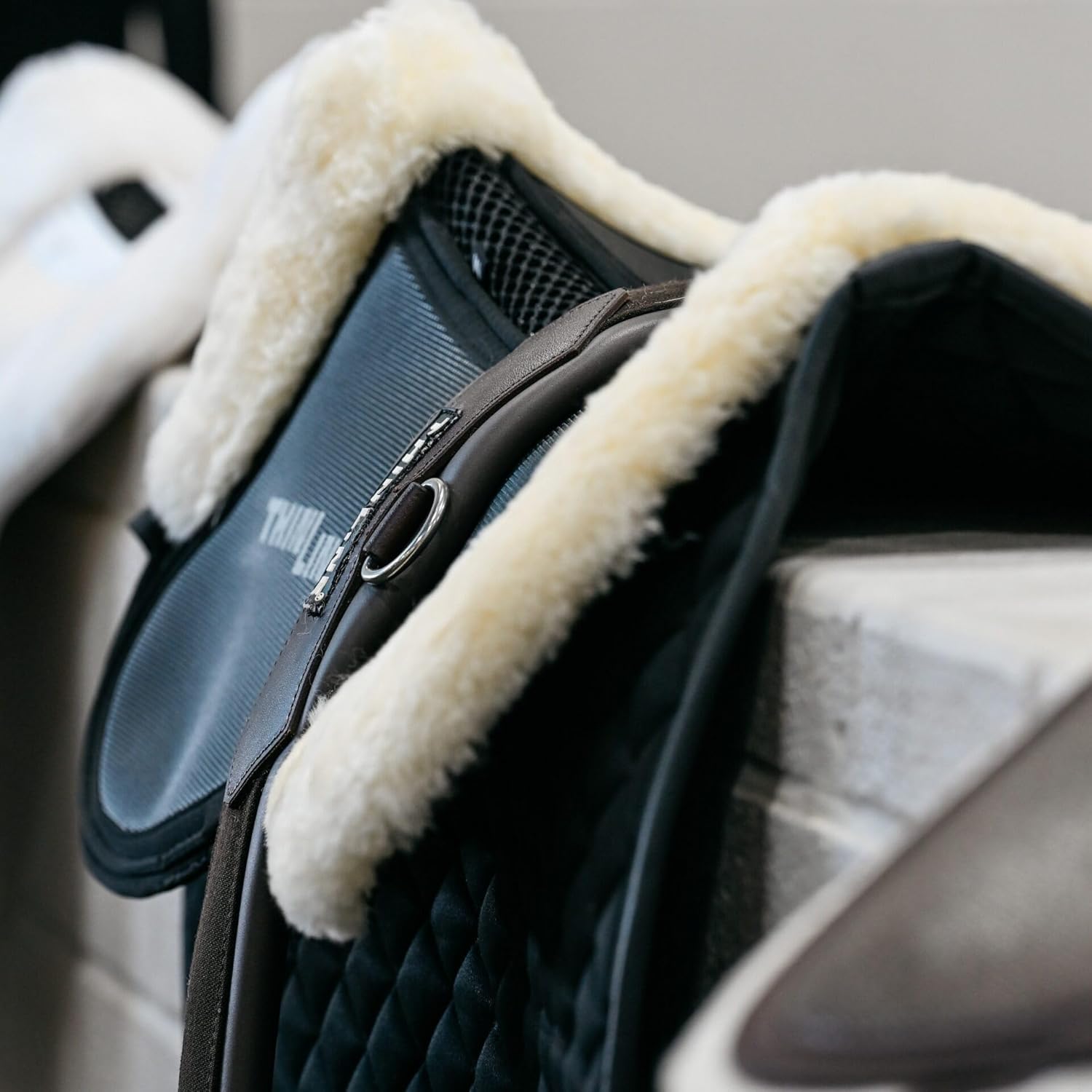Thinline Trifecta Half Pad with Sheepskin Rolls - Natural - Small