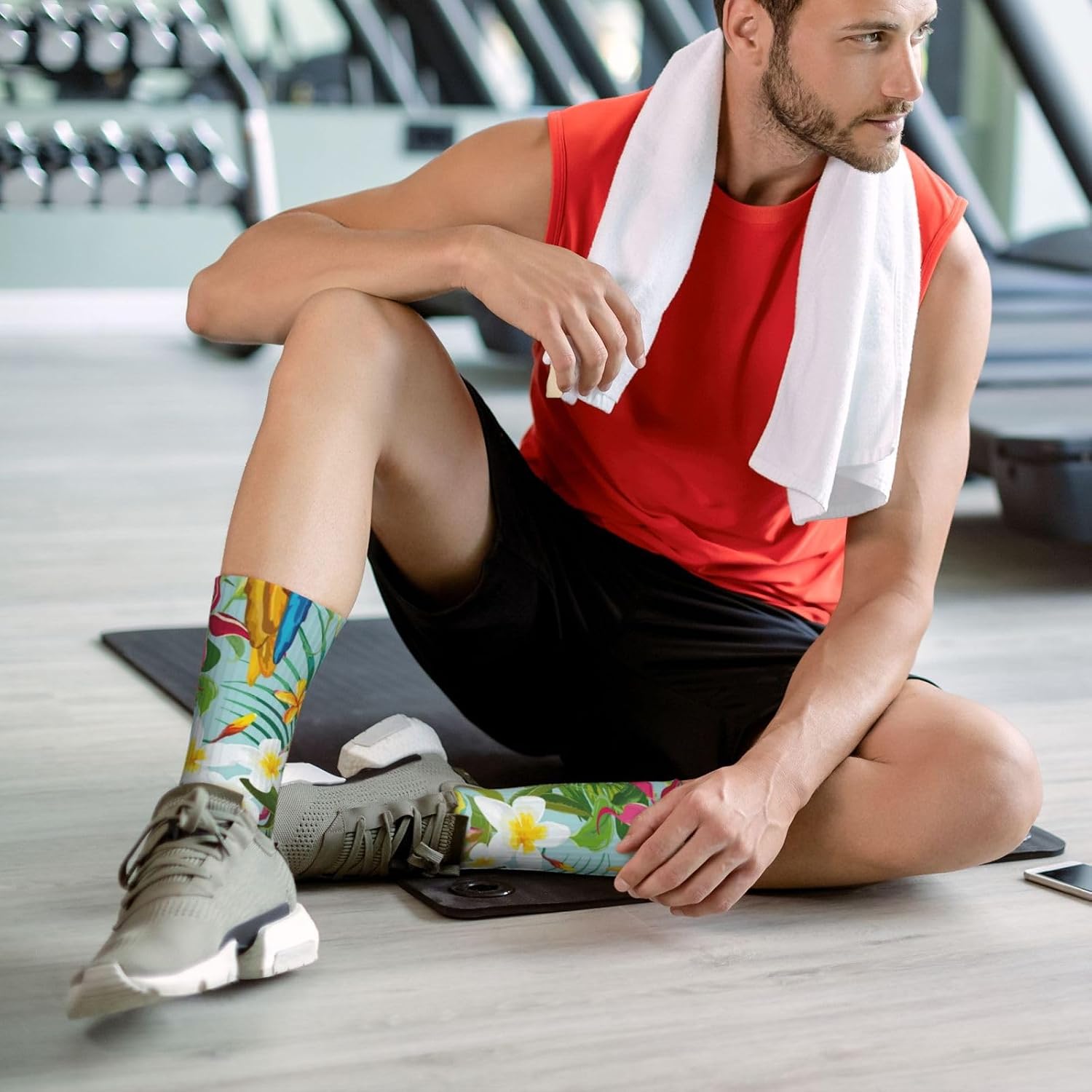 Tropical plants and parrots Print Adult Mid-Calf Socks Casual Athletic for men and women breathable comfortable socks