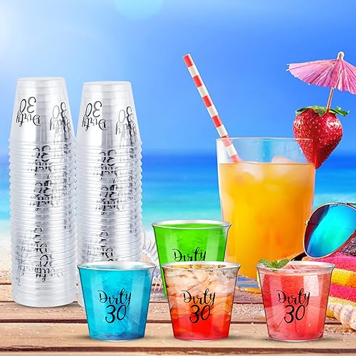 Miniatura 5 de 1 oz Dirty 30 vasos de chupito, 100 vasos desechables de plástico duro, regalos de fiesta de cumpleaños sucios de 30 años, decoraciones de