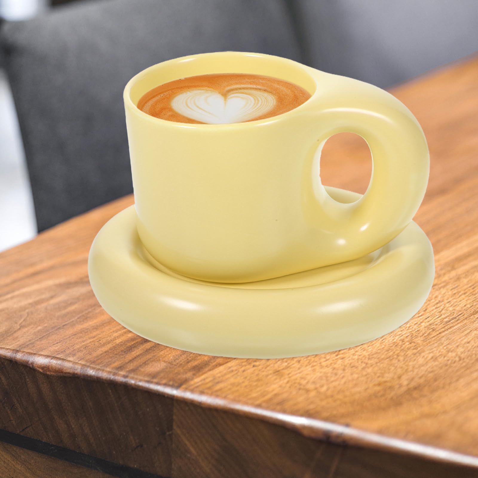 Kaffeebecher Grate in Gelb 300ml Keramik mit Untertasse Runde Kanten Stilvolles Design Cappuccino Tassen Satz für Büro und Zuhause