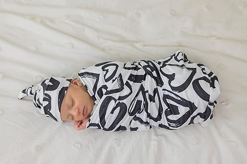 Miniatura 3 de MOMMY O CLOCK Bata de maternidad y manta para bebé, bata de seda de leche a juego y envoltura de envoltura para mamá y bebé, Corazones Bw