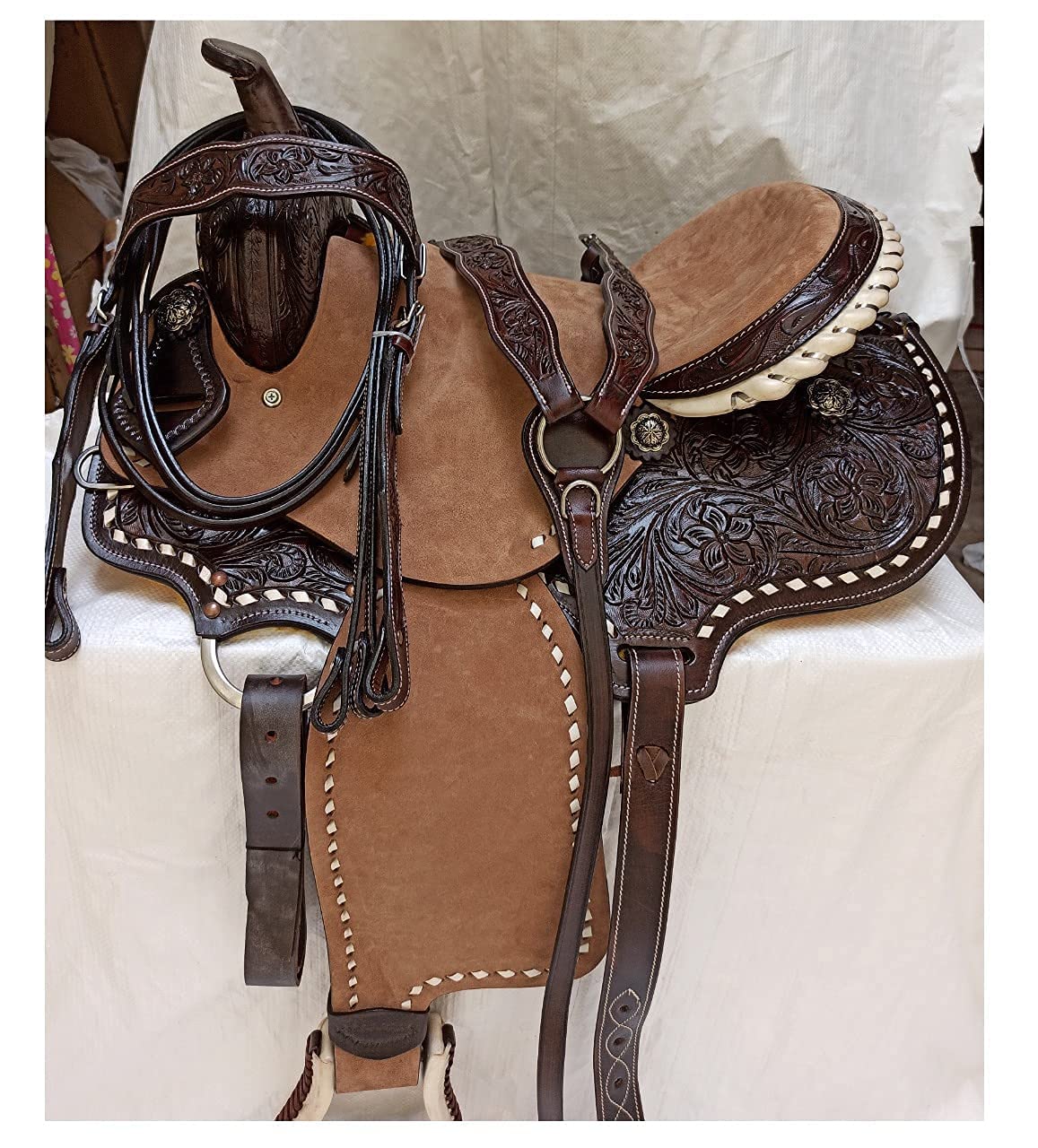 SET D'ATTACHE EN CUIR USINÉ POUR PLAISIR COL POITRINE CHEVAL SET D'ATTACHE EN CUIR USINÉ POUR PLAISIR COL POITRINE CHEVAL