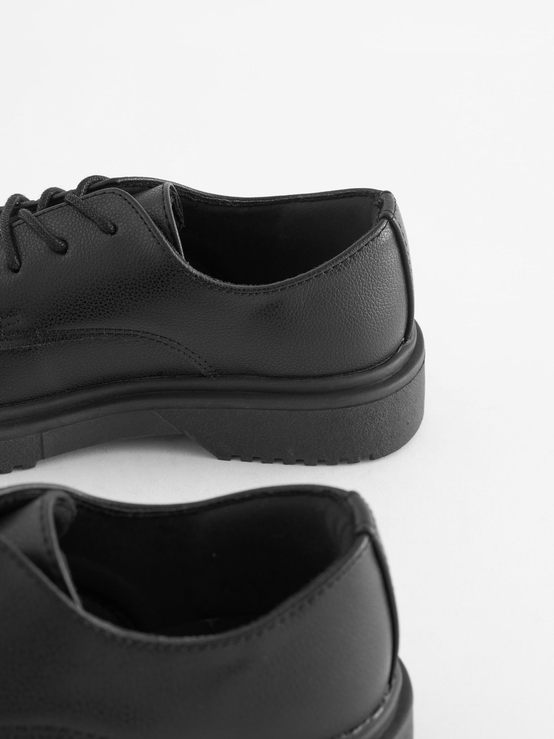 NEXT Ragazza Scarpe Stringate per la Scuola con Suola Spessa