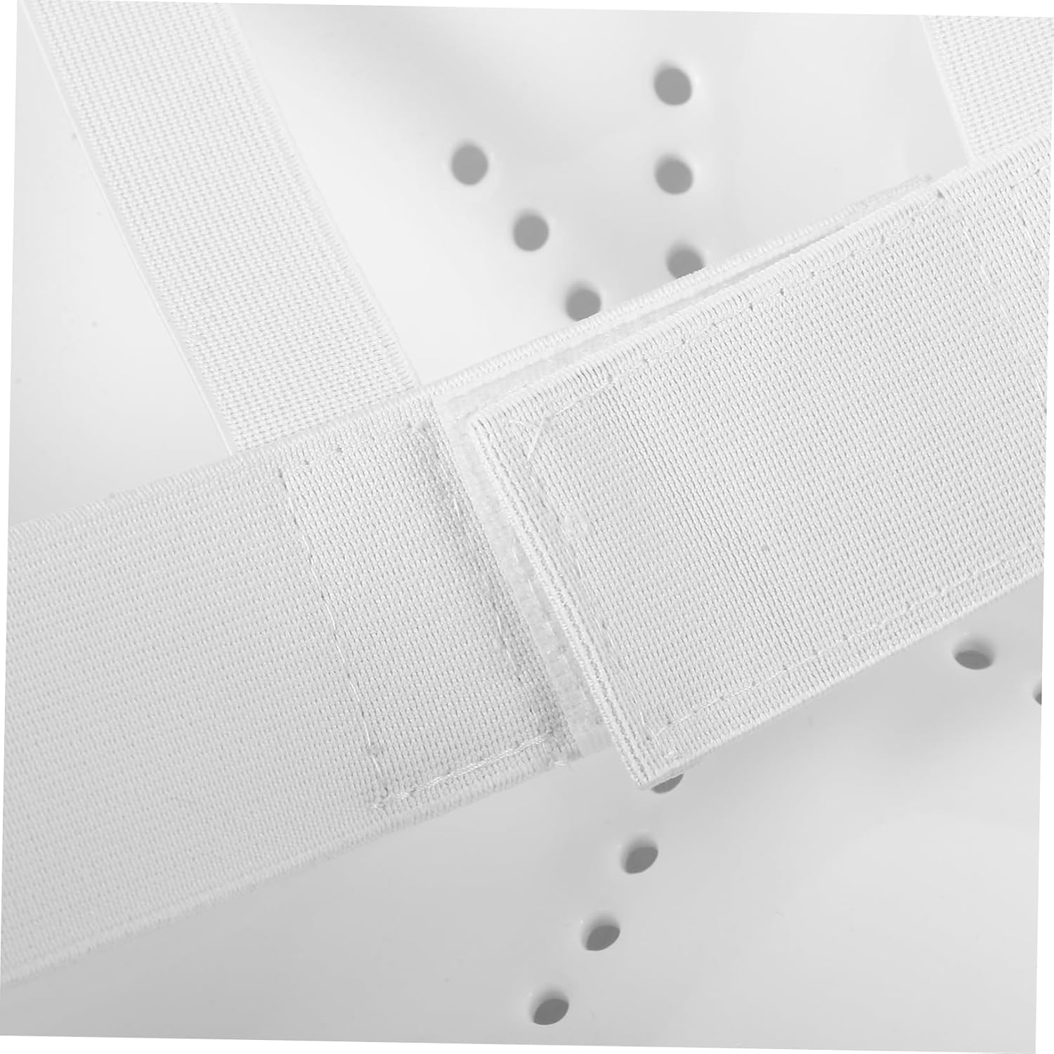 Happyyami Outdoor Fencing Chest Protector for Female Fencers Ergonomic Design Comfortable Fit Reusable Chest Accessory for Practice and Competition