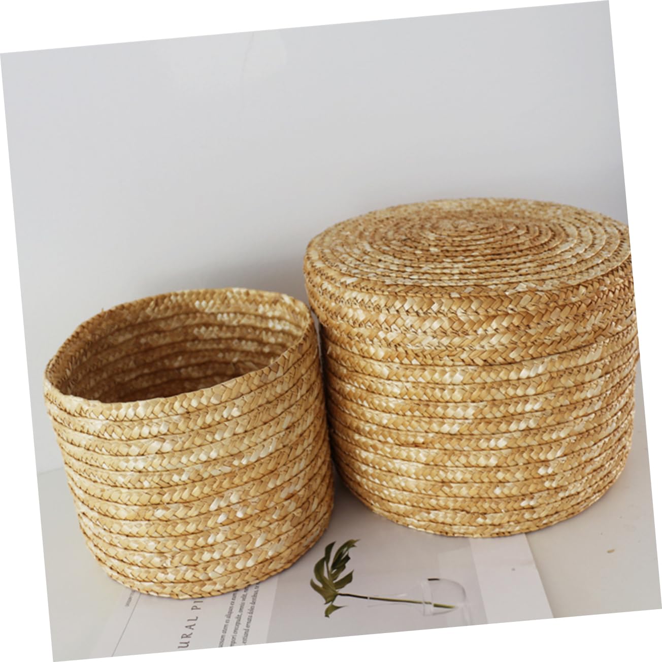 ABOOFAN Woven Storage Basket with Lid Rustic Home Organizer for Snacks and Daily Supplies and Versatile for Kitchen Office Hotel Use