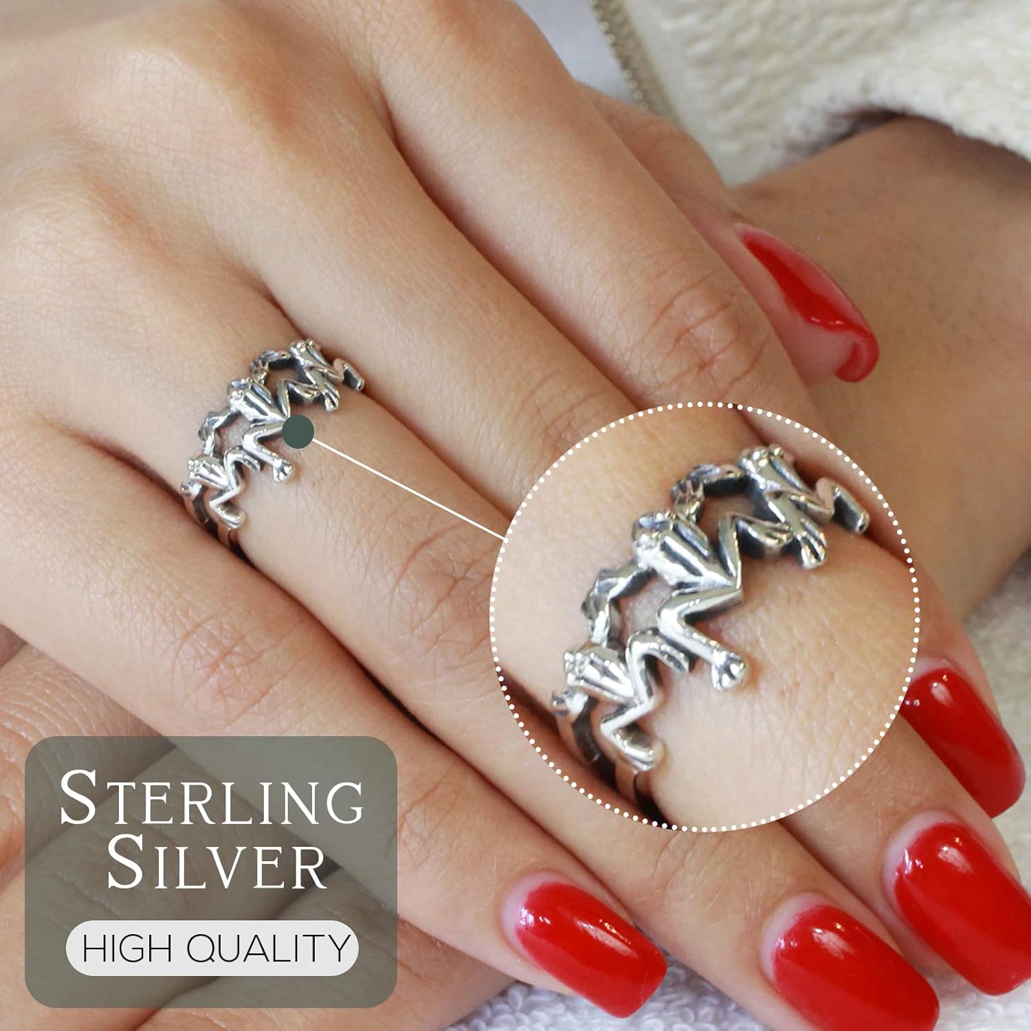 CloseoutWarehouse Sterling Silver Three Little Frogs Ring (Sizes 2-15)