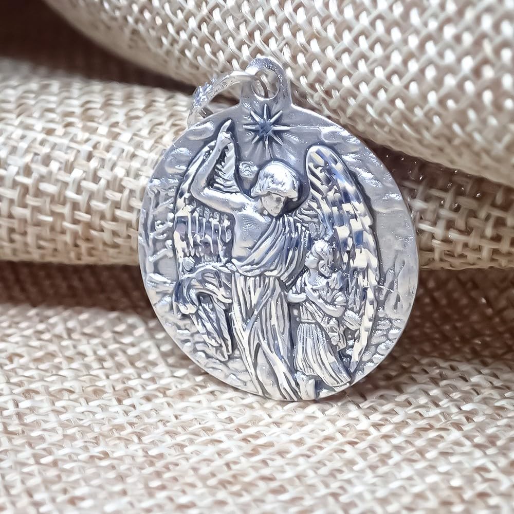 Ángel de la Guarda Medalla en Plata de Ley 925m maciza de 25mm. en relieve trasera detalle