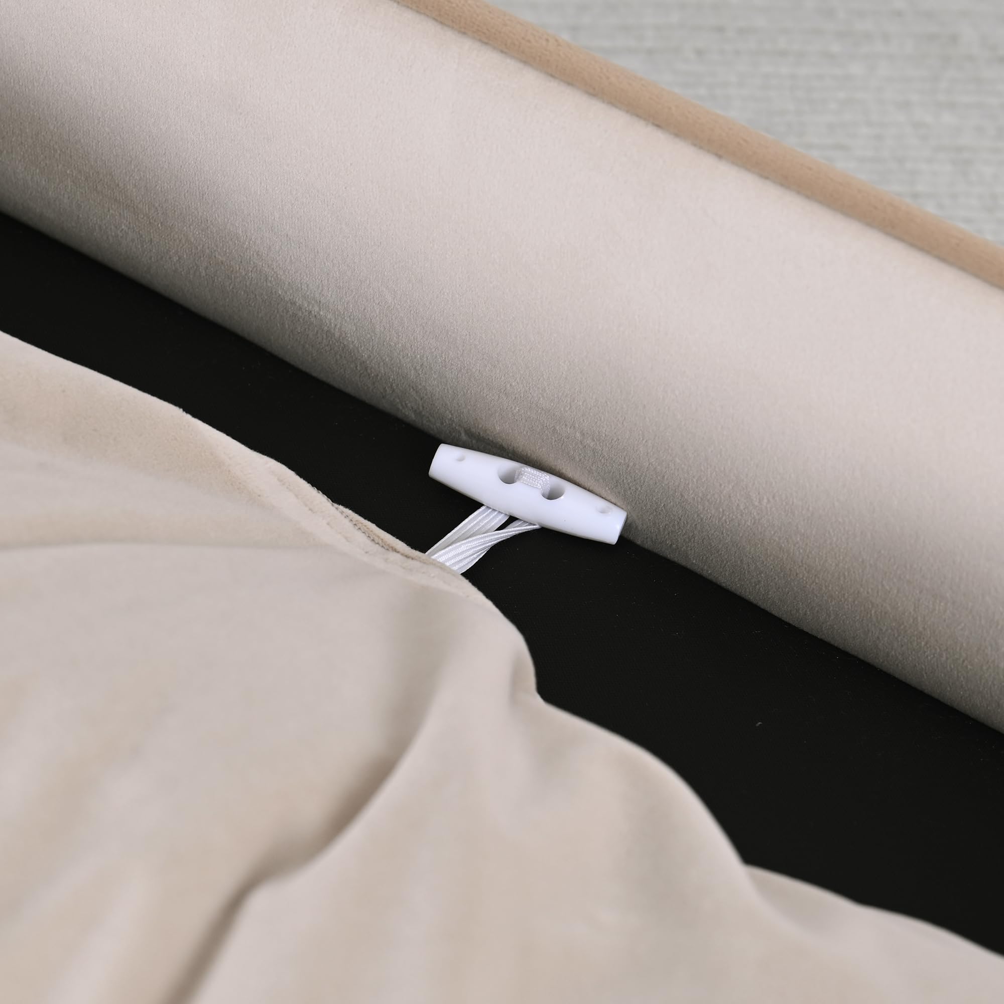 PawHut Canapé pour Chien, canapé pour Animal de Compagnie avec Coussin Amovible et Housse Lavable, en Velours, 66 x 43 x 19,5 cm, Beige