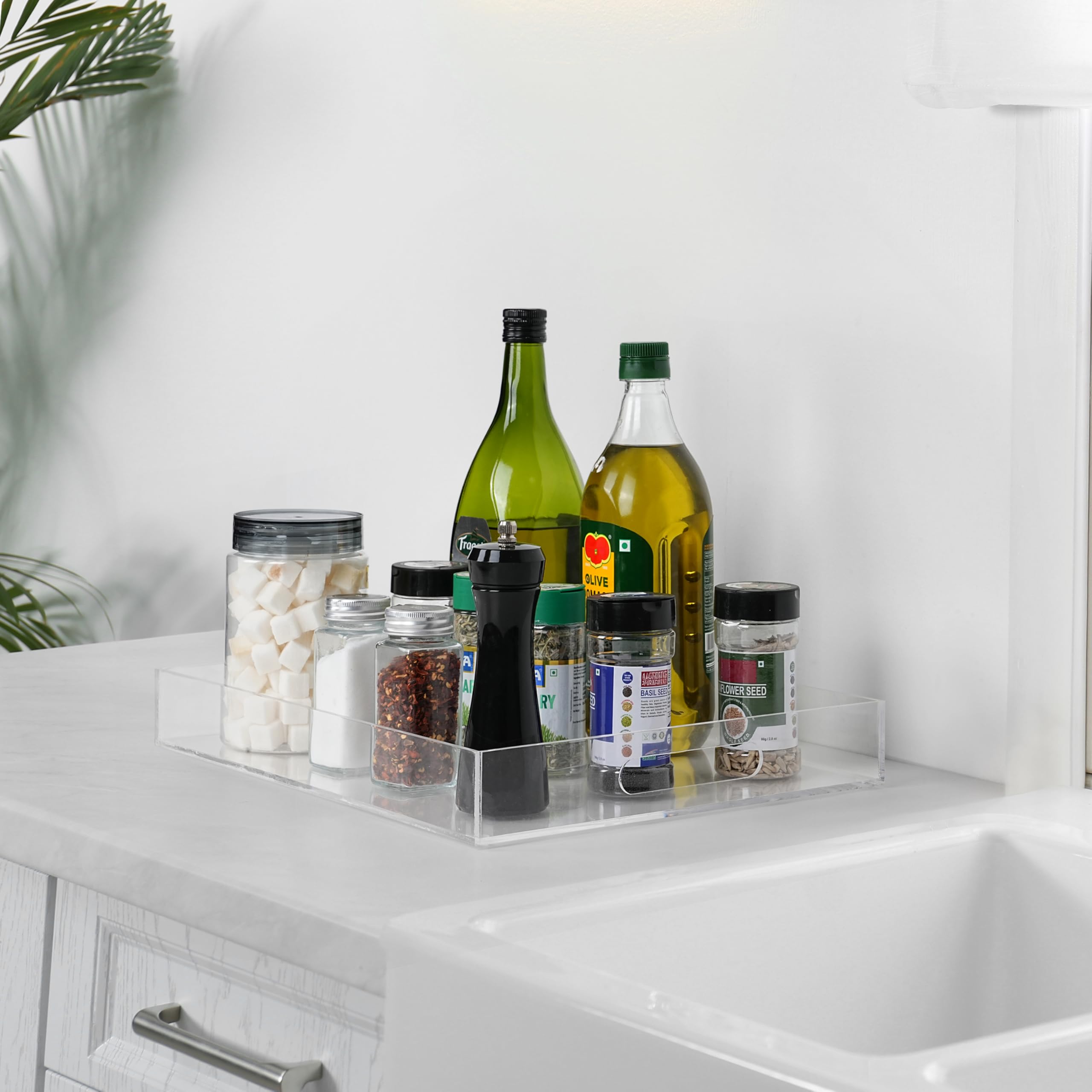 Winter Shore Bandeja Grande Acrílica para Servir (40 x 30 x 5 cm) - Bandejas Plastico Transparente con Asas para el Hogar, Vajilla, Mesa, Cocina, Joyero, Baño, Tocador - Fuente Decorativa Expositora