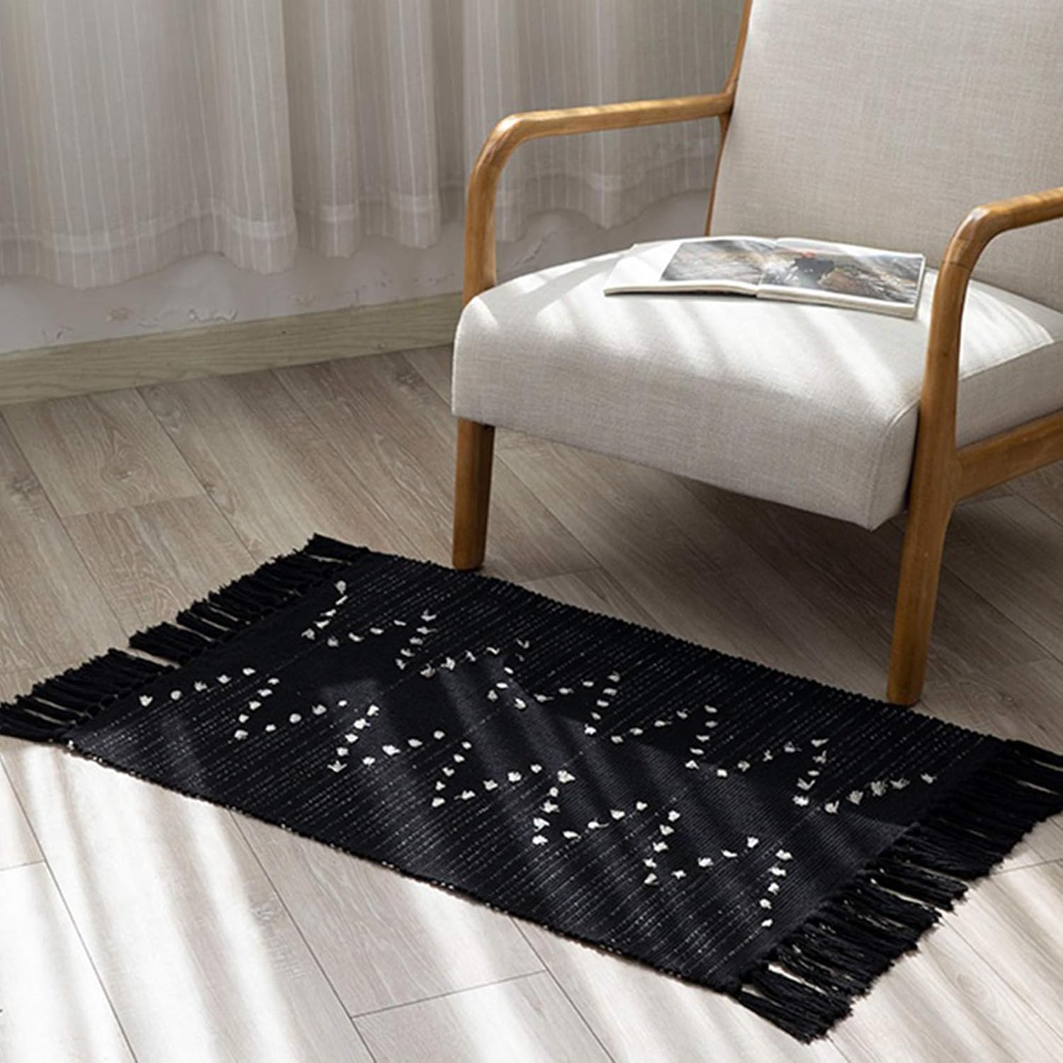 idee-home Boho Rug, Boho Kitchen Rug Runner Washable, Boho Bathroom Rug Woven Small Cotton Bohemian Tribal Farmhouse Tassels Bedroom Hallway Moroccan Bath Mat 2'x3', Black