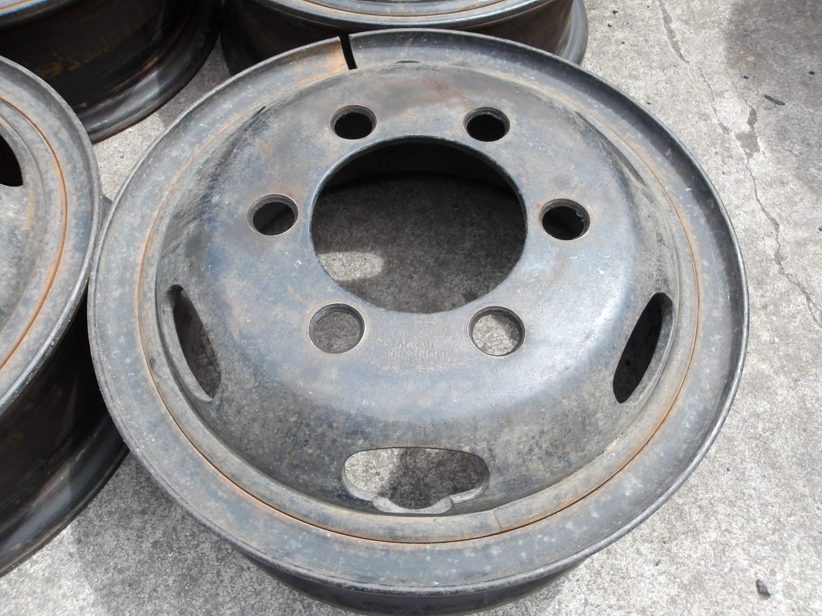 Amazon | H446 18インチ鉄ホイール 6本セット 6穴 6.00S PCD222.25