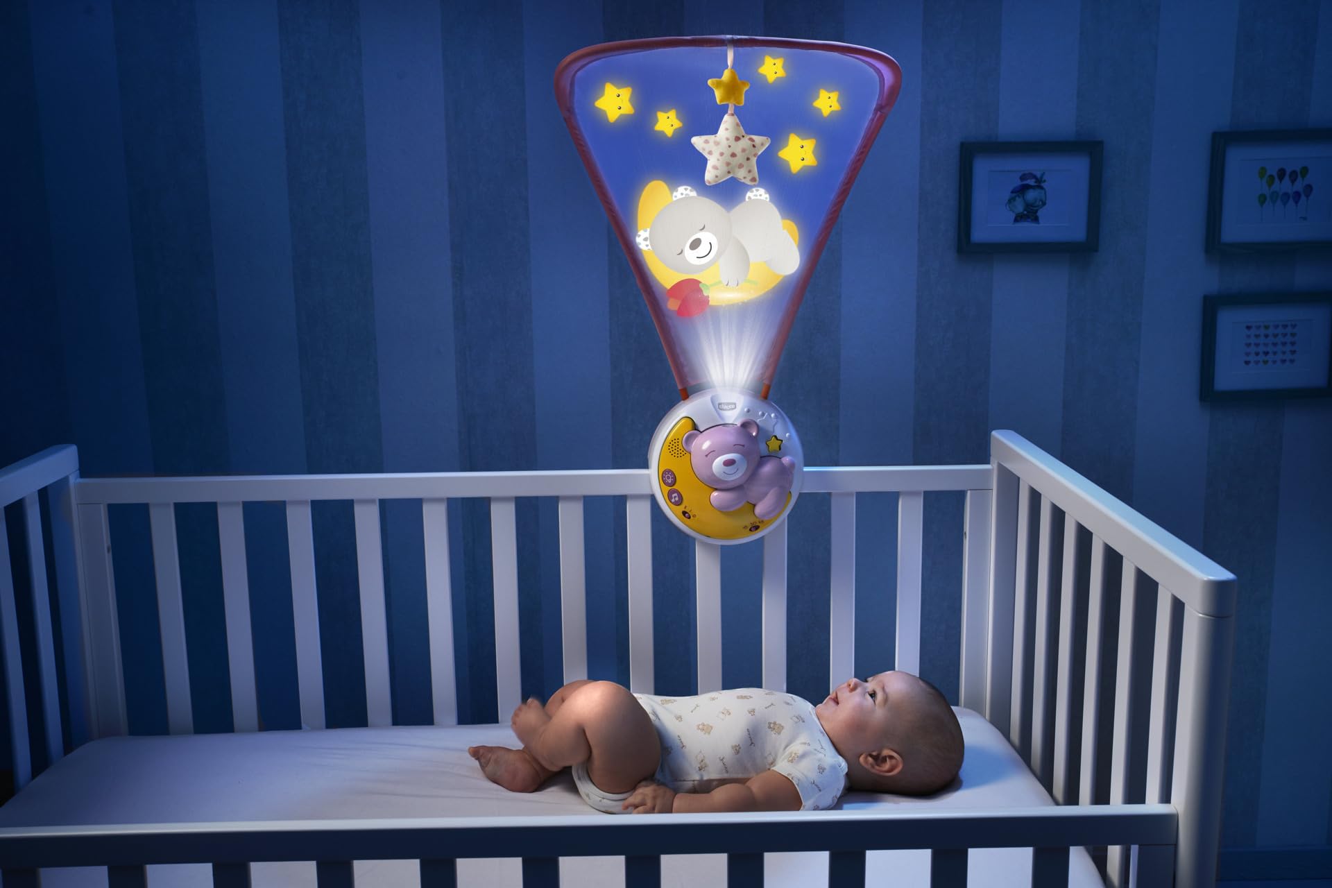 Chicco Next2Moon Móvil Cuna para Recién Nacidos, Proyector Desmontable, Compatible con Cuna Next2Me, Luces Multicolor, Música Relajante, Figuras Colgantes, Juguete para Recién Nacidos +0 Meses, Rosa