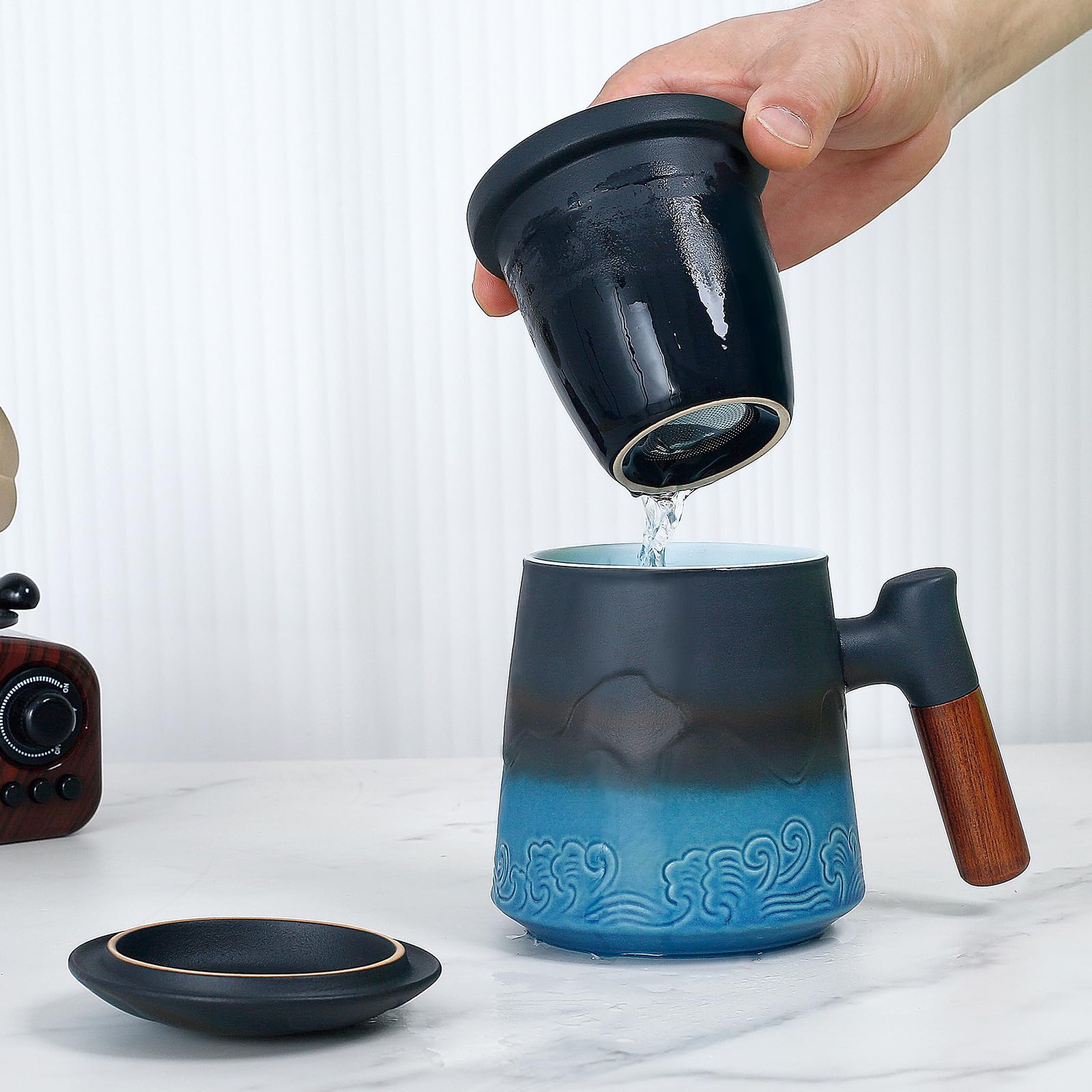 15.2oz Ceramic Tea Cup with Infuser, Steeping Cup, Steeping Tea Cups with Infuser and Lid Artistic Embossed Pattern Ceramic Tea Cup, Steeping Mug Fine Mesh Strainer Hot Tea Cup for Home Office (Blue)