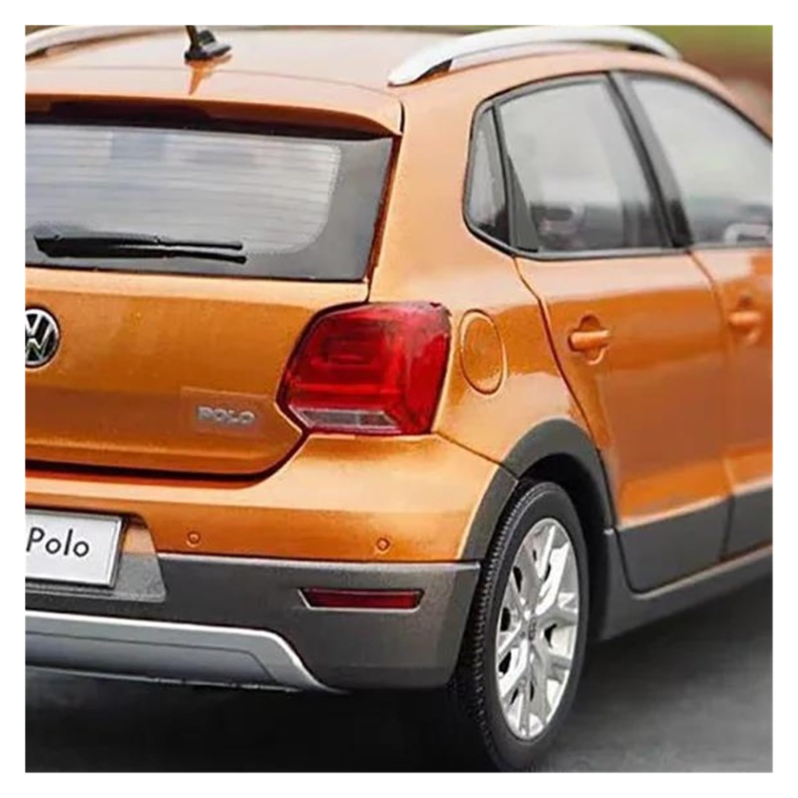 Metallo Scala Replica 1 18 Per Volkswagen New Cross Polo 2016 Modello Di Auto In Lega Con Ornamenti In Metallo Hobby Veicoli Giochi Set