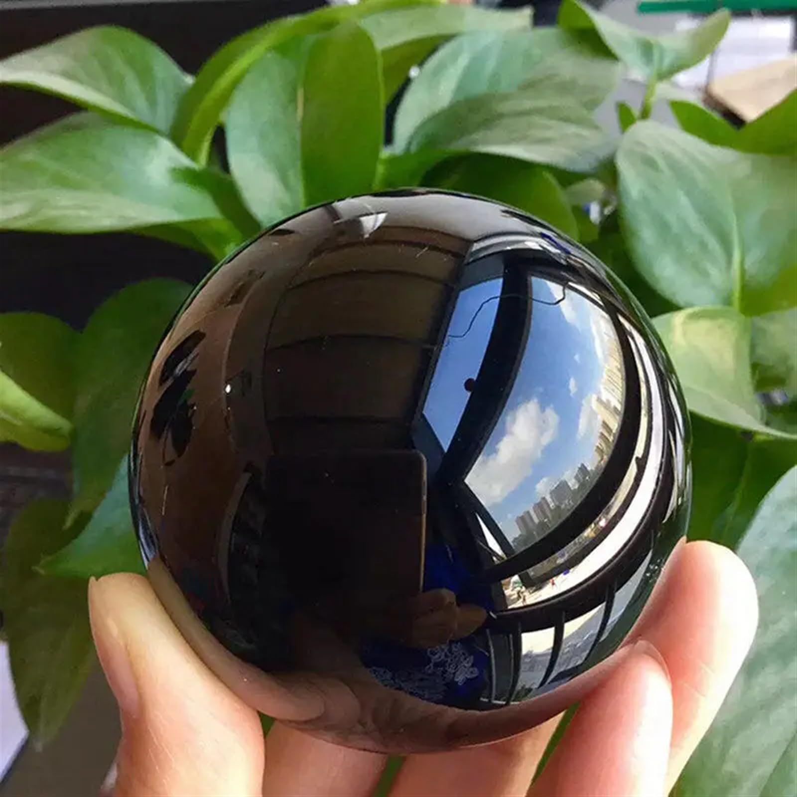 Kristallornamente Natürliche schwarze Obsidian-Kugel, Quarzkristall, magische Kugel, heilender Reiki-Stein, Sammlerstücke Wunderschöner Kristall(10cm)