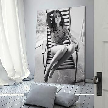 Mila Kunis Sexy Bikini Model Actress Posters for Room Aesthetic And Decor 19 Canvas Painting Wall Art Poster for Bedroom Living Room Decor 24x36inch(60x90cm) Frame-style