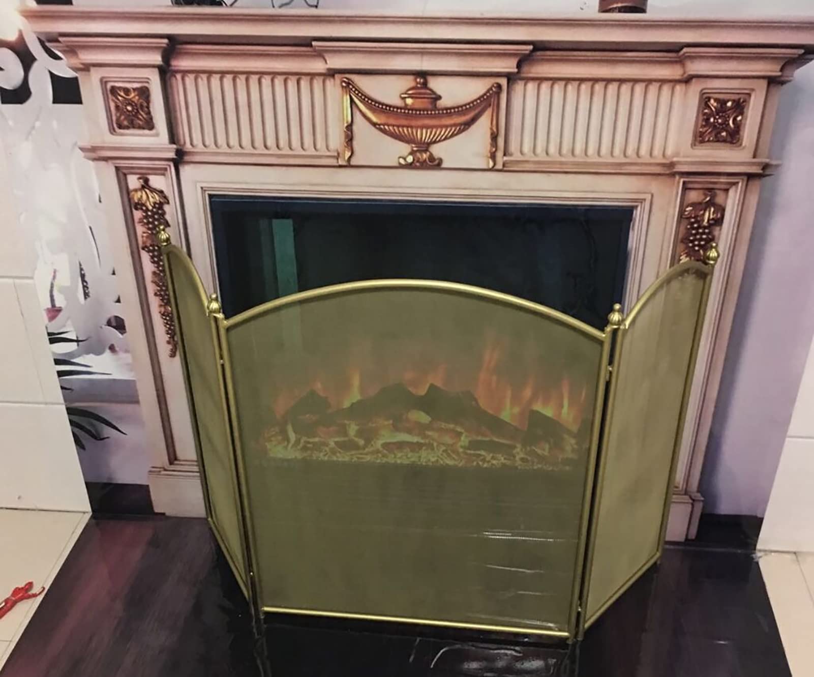 Parascintille Pieghevole Fire Guard in Oro con Finitura Anticata, Accessorio per focolare a 3 Pannelli, parascintille per Animali Domestici, parascintille per Camino con Rete Protettiva