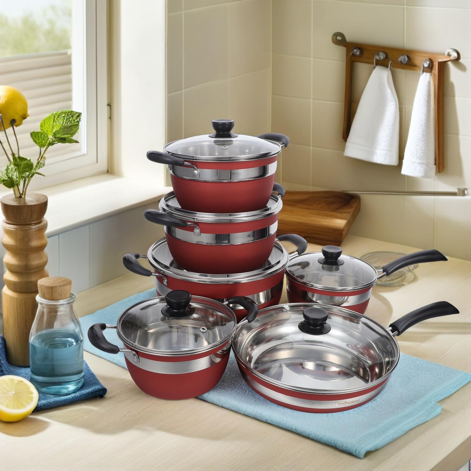 Set di Pentole in Acciaio Inox 12 Pezzi Rosso per Cucina | Compatibile con Piani Cottura, Rivestimento Antiaderente, Manici Ergonomici Anti-scottatura