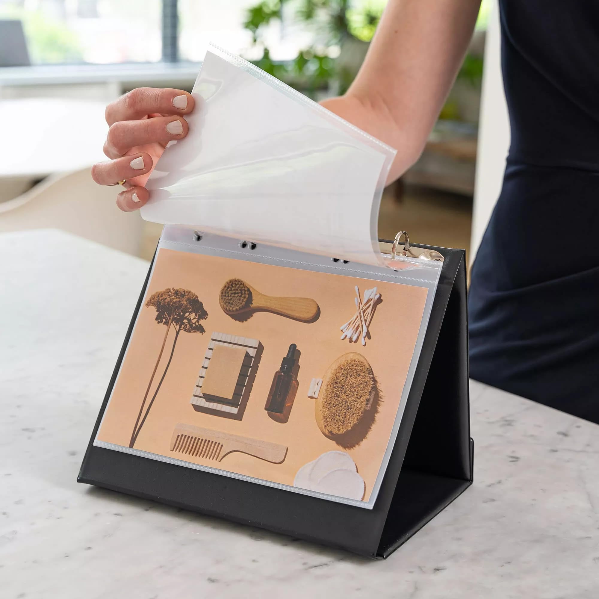 Rotafolio de mesa A5 horizontal, 4 anillos, 10 bolsillos, 20 páginas, duradero y portátil, ideal para presentaciones, reuniones, oficina, cursos de entrenamiento, color negro