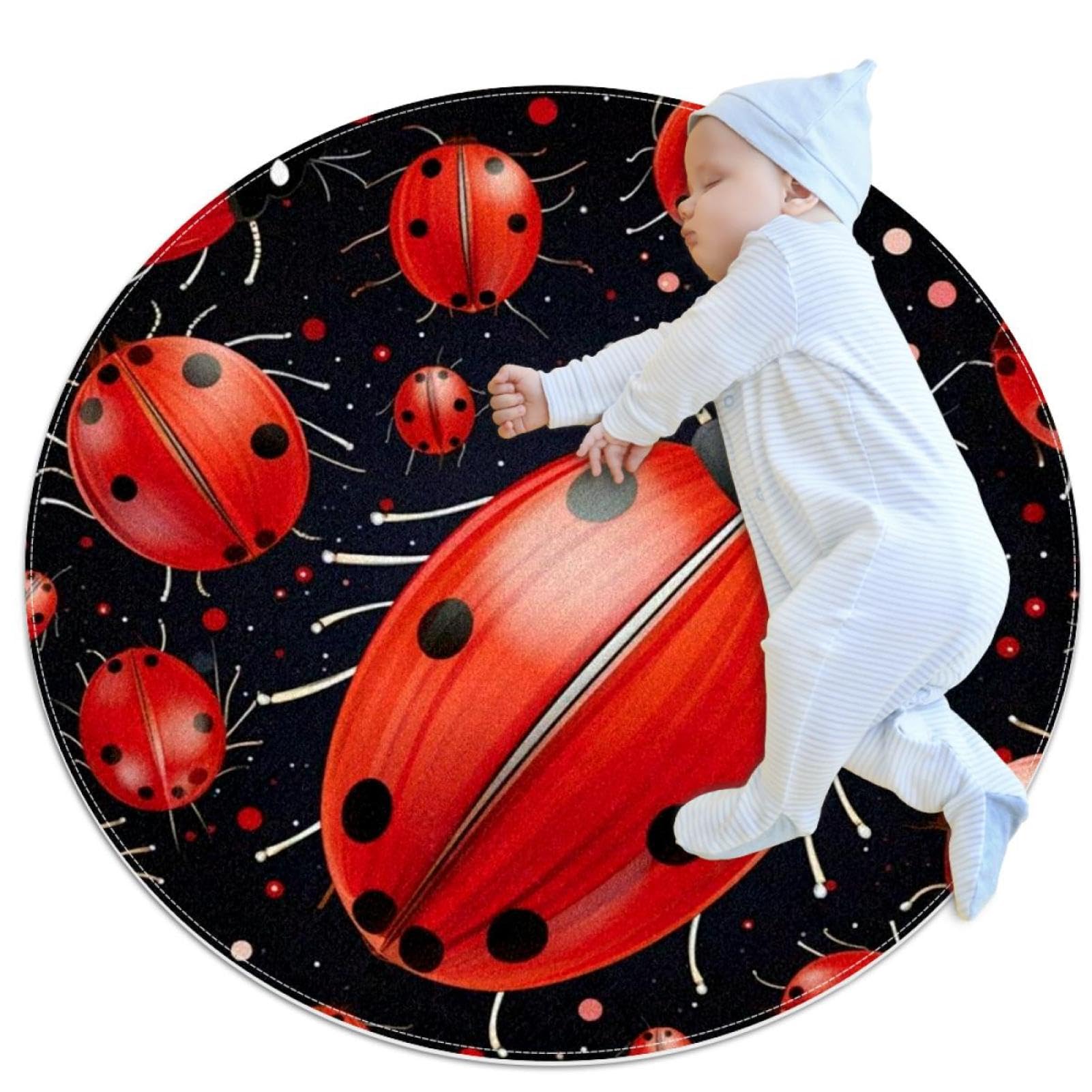 Tapis de canapé rond motif coccinelles et pois roses pour un intérieur cosy