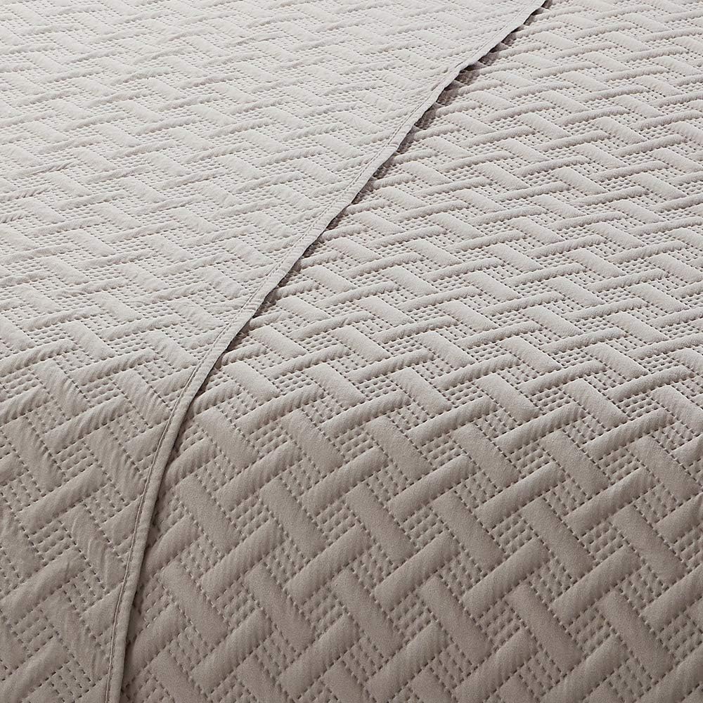 Bejimd Reversible Microfiber Quilt Set 3-Piece Full/Queen Size - Printed, Lightweight & Hypoallergenic All-Season Ultrasonic Bedspread Coverlet Set (Included 1 Quilt, 2 Shams), Stripe Taupe