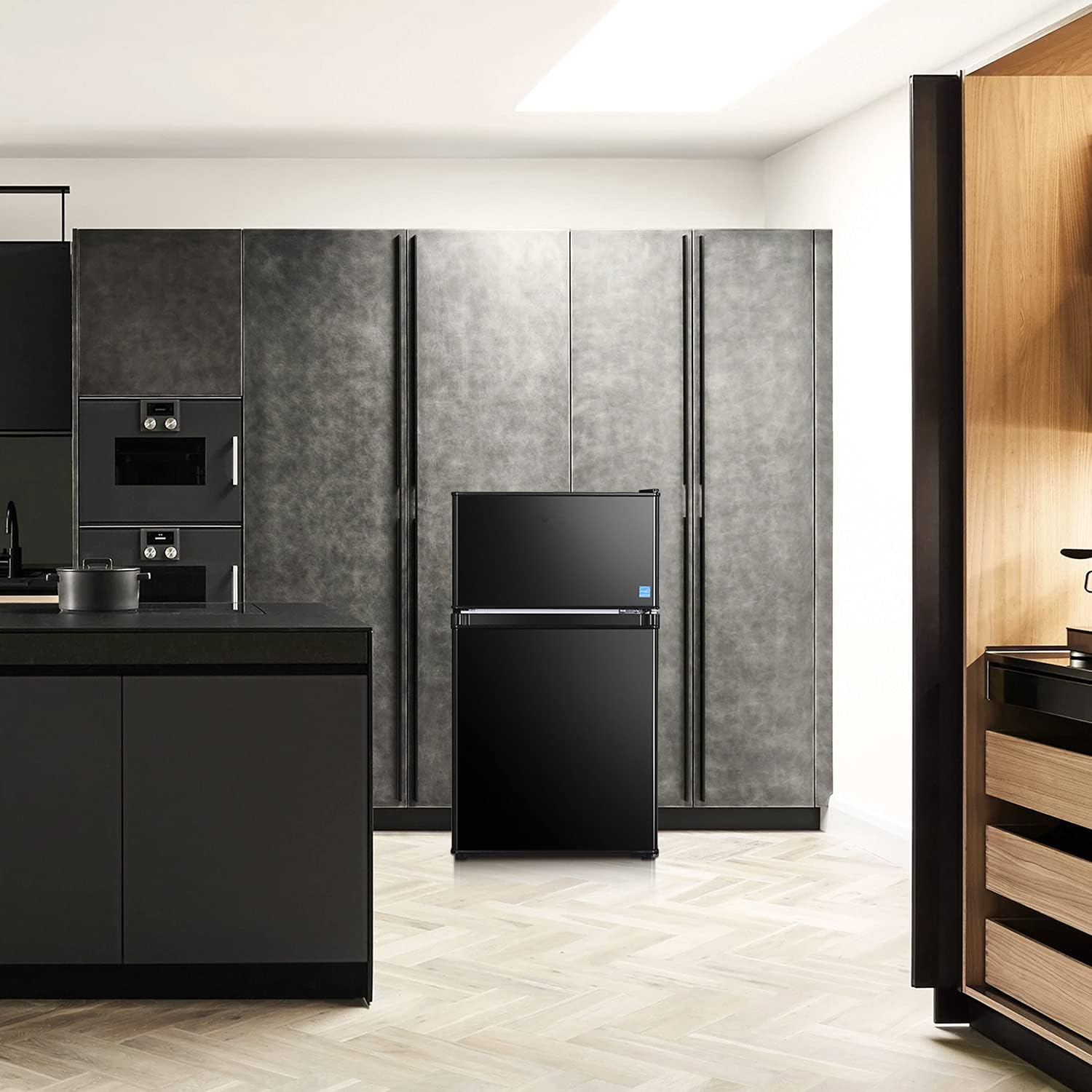 Mini Fridge with Freezer, 3.2 Cu.Ft Mini Refrigerator, 2 Door, 37DB Low Noise, Engery Saving with LED Light, Low-frost Mini Fridge for Bedroom, Office, Dorm, RV, Apartment, Black- MPBFD321