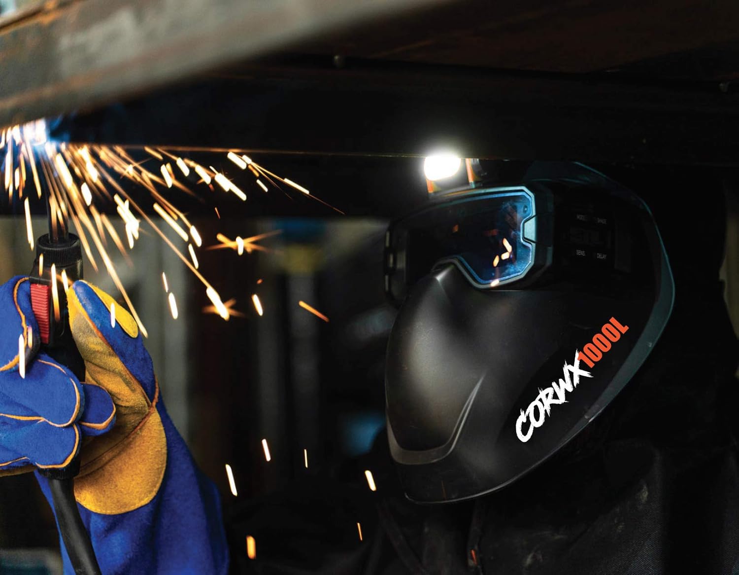 Black Friday - 50% OFF COREONE Welding Goggle with Mask and LED. Fitted with 2 arc sensors, the Welding Goggles Provide 5-13 Shade control as well as GRIND mode CORWX1000L