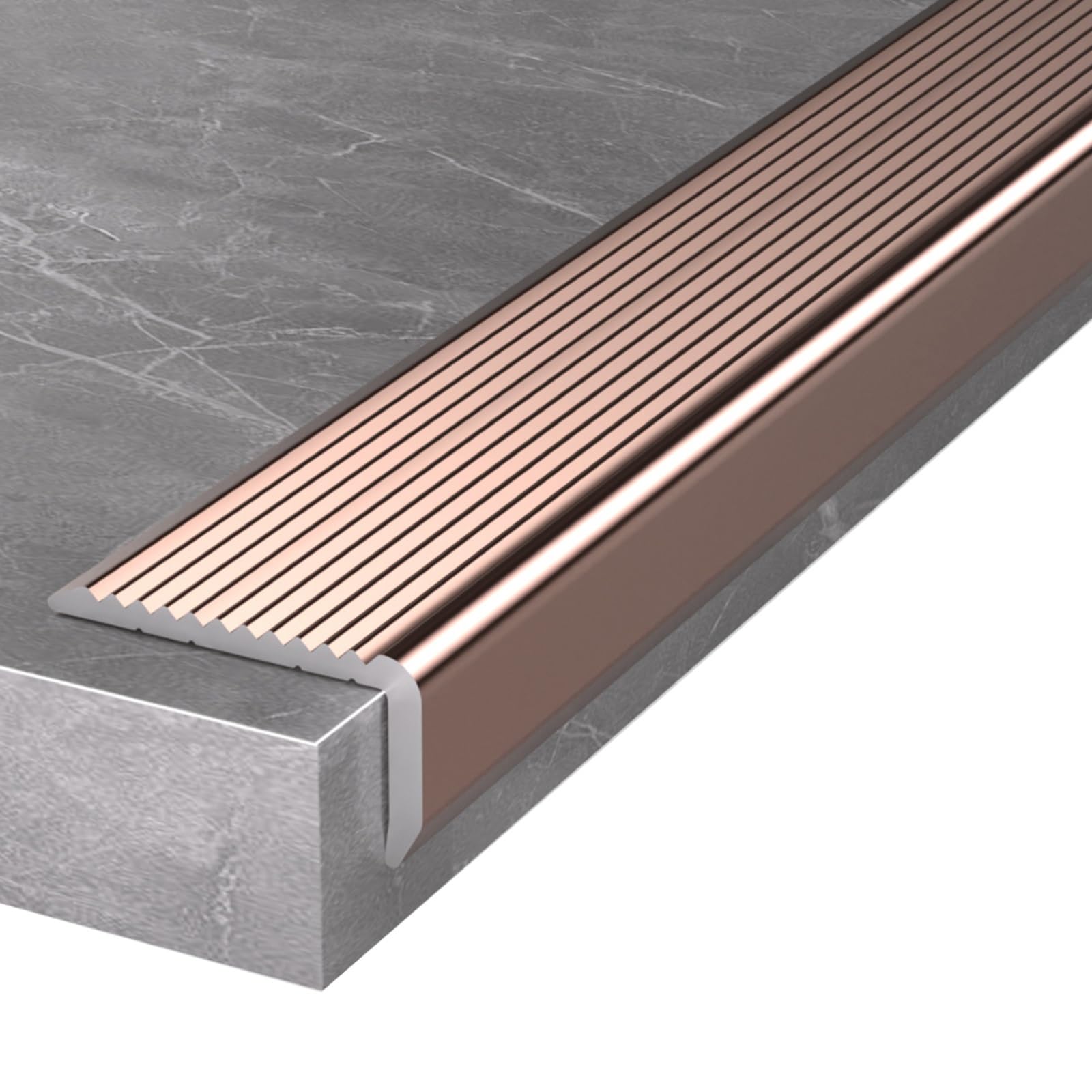 Antídoto contra peldaños resbaladizos con protector de aluminio estriado en forma de L