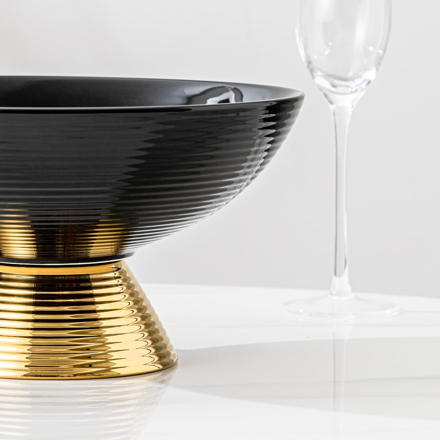 Ceramic Fruit Bowl,10-Inch Large Decorative Bowls,Pedestal Tray with Gold Base for Kitchen Counter, Bread and Fruit Trays,Salad or Dessert Display Trays for Parties. (Black)