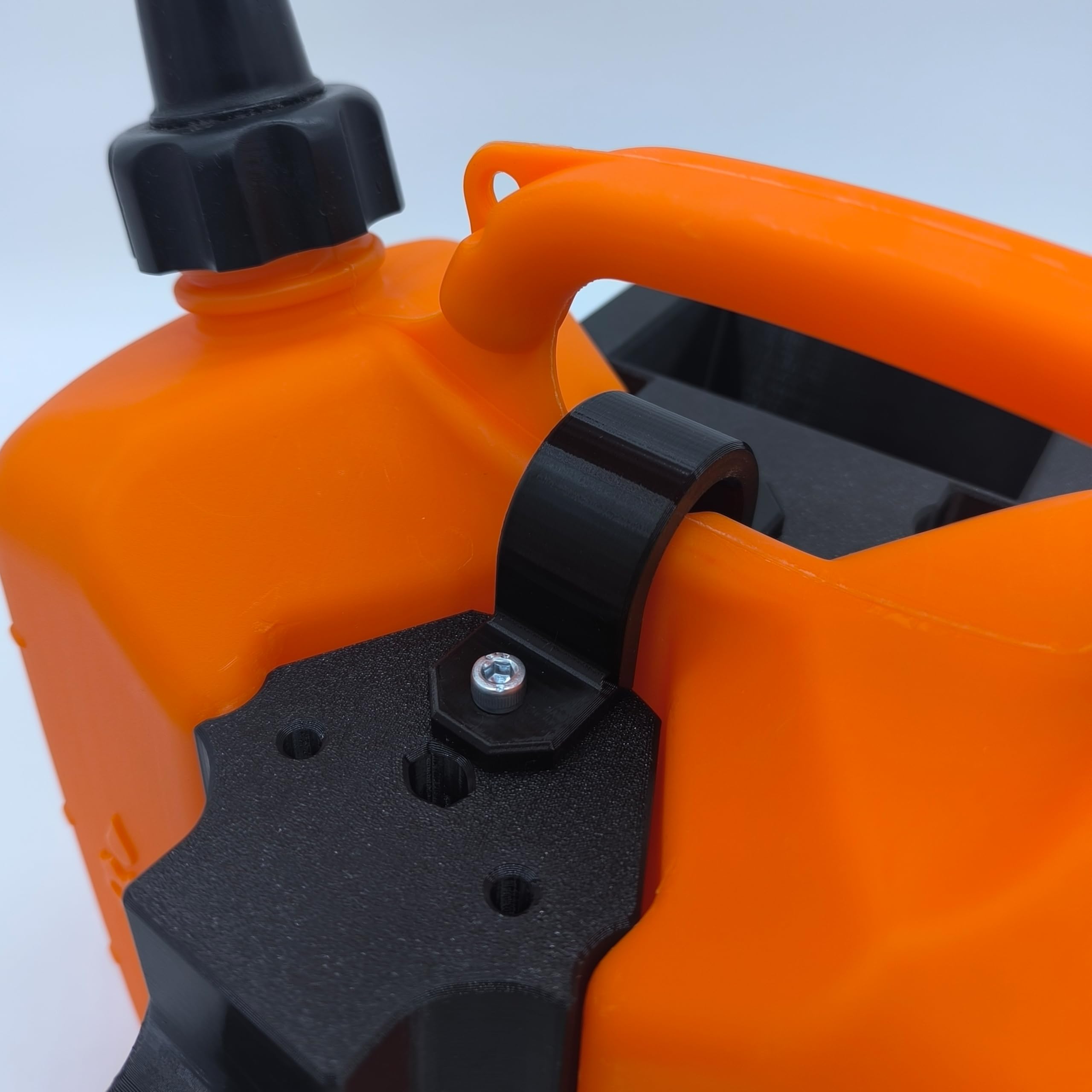 Tragesystem für mechanischen Fällkeil & Schlagschrauber für Stihl Kombikanister