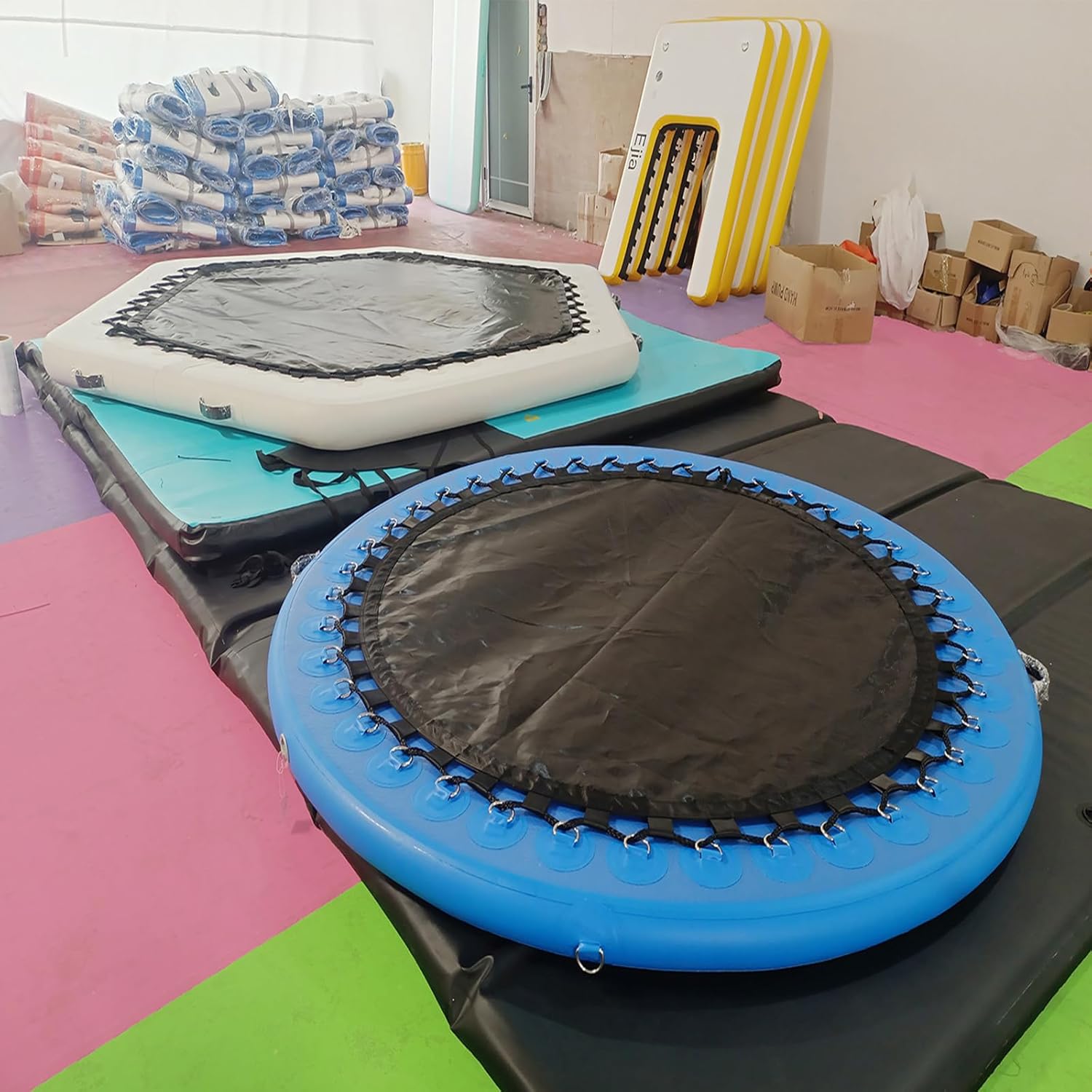 Round Inflatable Platform Float with Floating Net, Floating Platform for Rest on Water, Floating Bed for Children and Adults