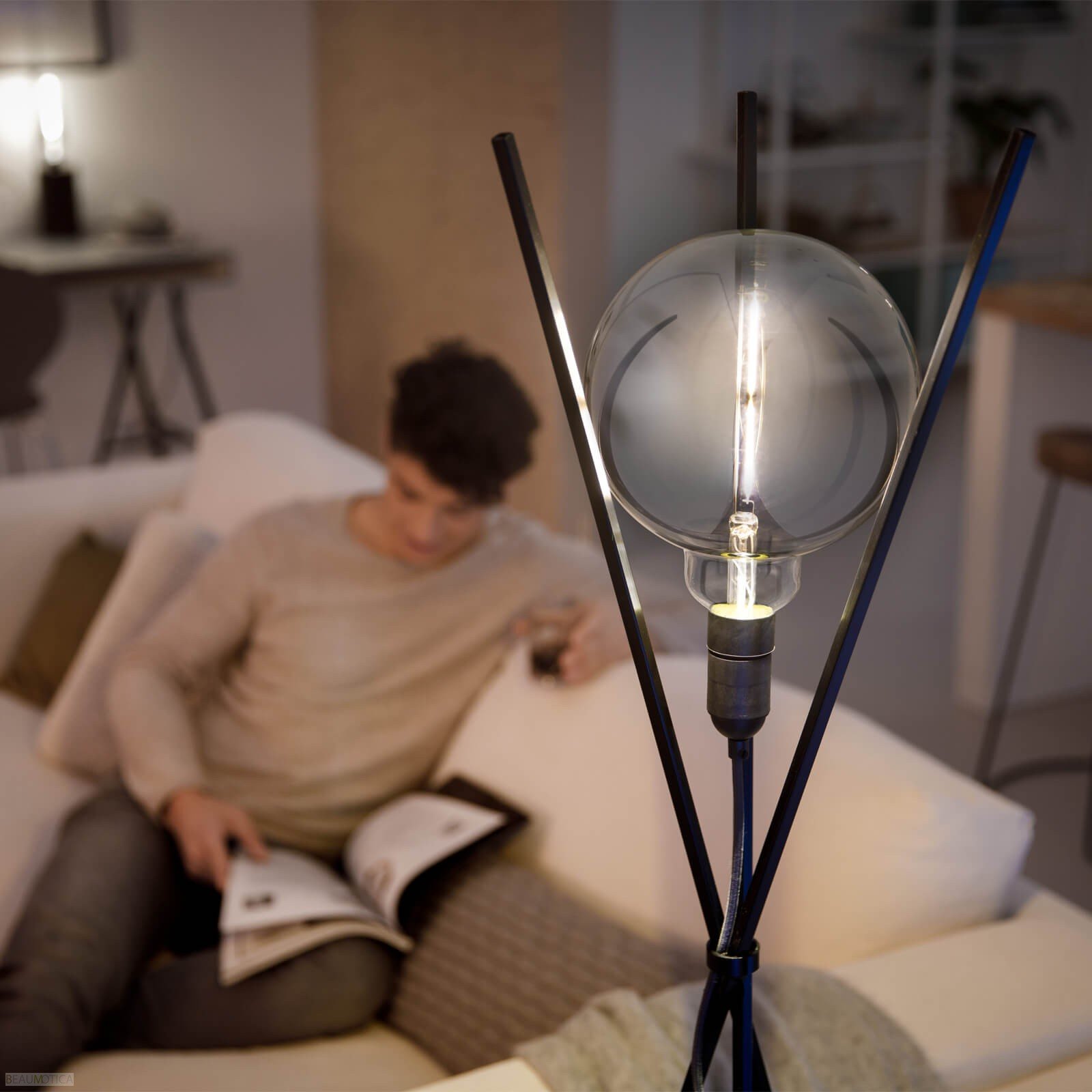 Philips - Bombilla LED 40W, E27, estándar gigante, luz blanca neutra, ahumada, regulable