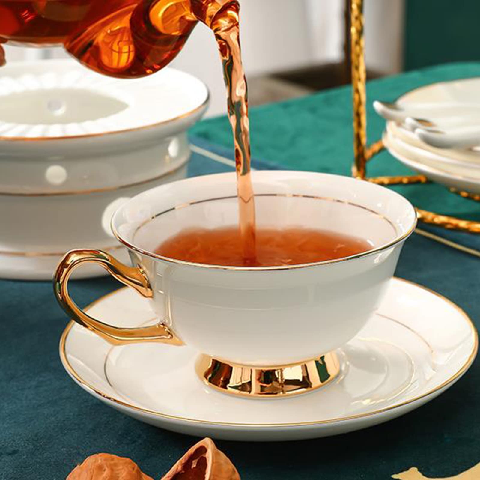 Juego de Tazas y platillos de café de Estilo Europeo, Elegante y Sencillo Juego de té inglés de Porcelana de Hueso, Moderno y Ligero, Comercial para el hogar (B)