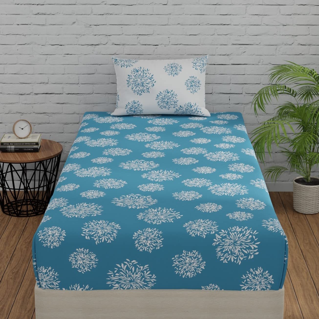 Huesland by Ahmedabad Cotton 144 TC Fitted Bedsheet for Single Bed with 1 Pillow Cover | 36 x 78 inches | Blue & White