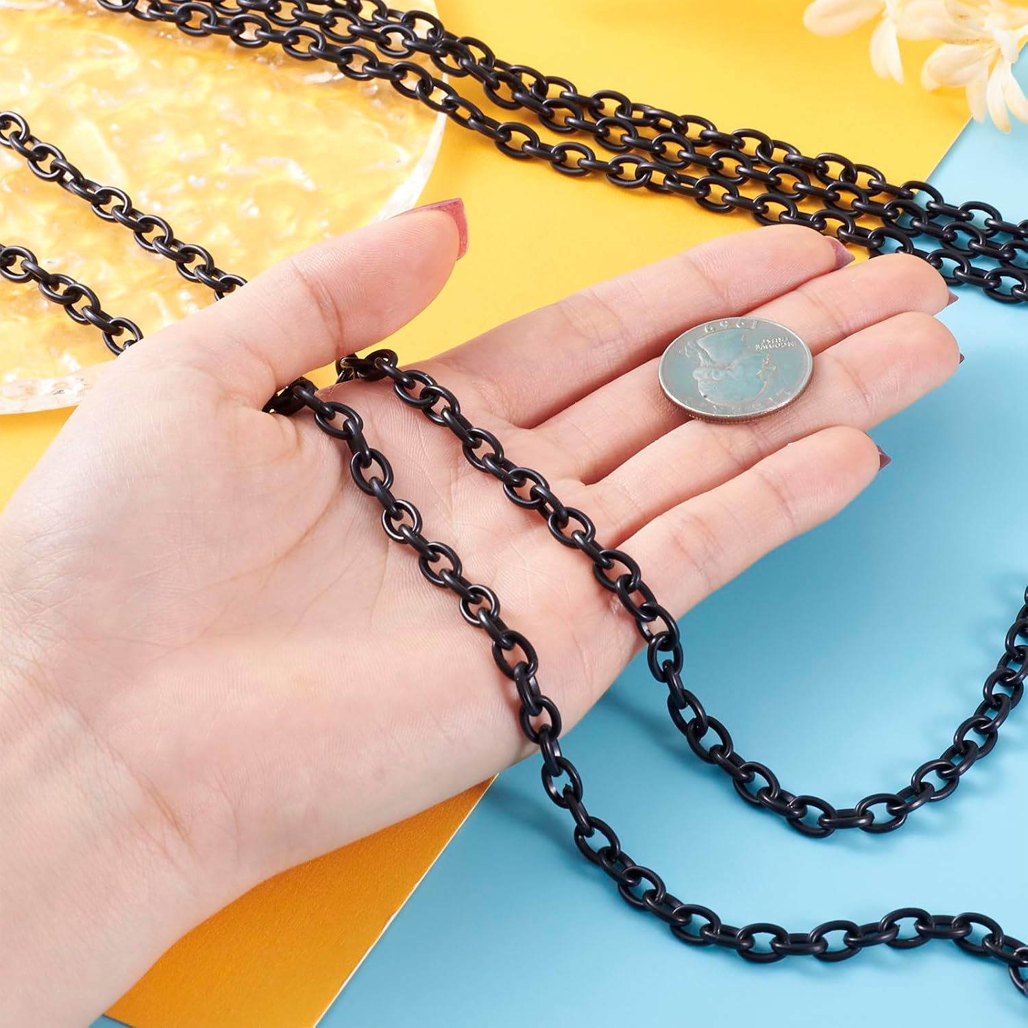 Pandahall 5Pcs 14.96"-15.35" Long Plastic Rolo Cable Chains 8x5.5-6x1.5mm Curb Chain Links for Glasses Lanyard Chains Jewelry Making (Black)
