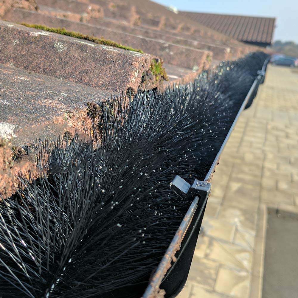 GroundMaster Gutter Guard Brush - Drain Downpipe Leaves Filter (12m (39.5ft), Black)