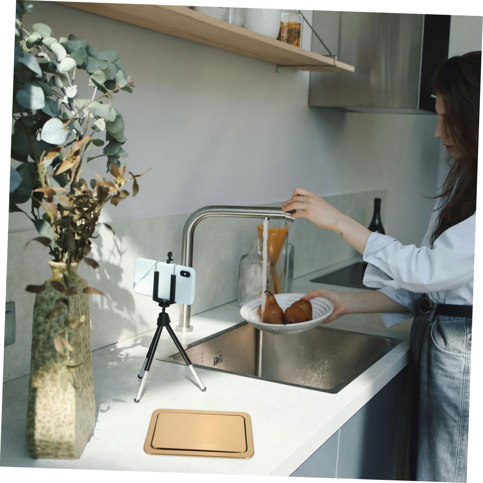 Amosfun Tapa Cubre Fregadero Acero Inoxidable Dorado para Cubo de Basura Cocina Diseño Abatible y Ahorro de Espacio Adecuado para Hoteles y Cocinas