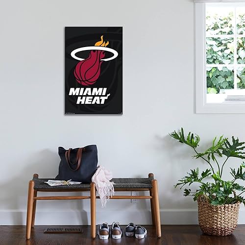 Miniatura 3 de Trends International NBA Miami Heat - Póster de pared con logotipo 14, 22.37 x 34.00 pulgadas, lienzo estirado