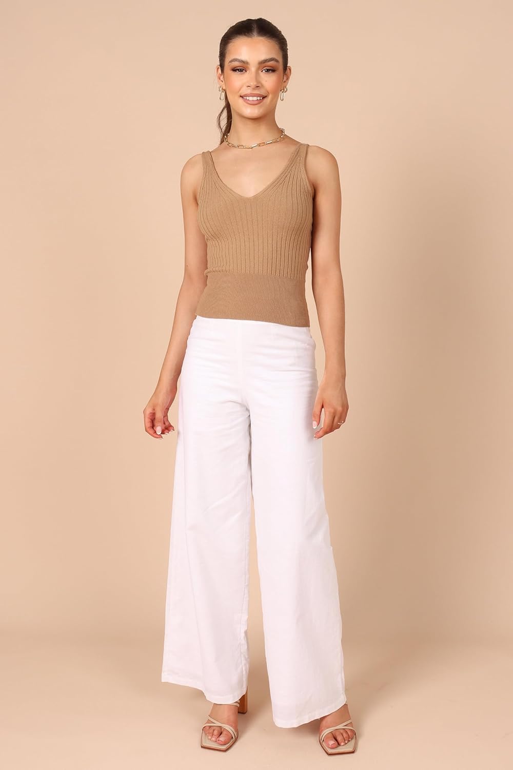 Petal & Pup Women's Gemma V Neck Tank Top - Image 6