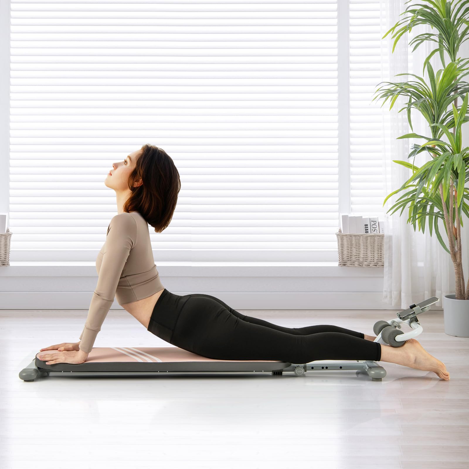 KOMFOTTEU Allenatore di gravità, Sit-Up Aid, Attrezzature per esercizi addominali pieghevoli, raddrizzamento seduto, carico 150 kg, angoli e lunghezza regolabile, 120-137 x 34 x 38 cm
