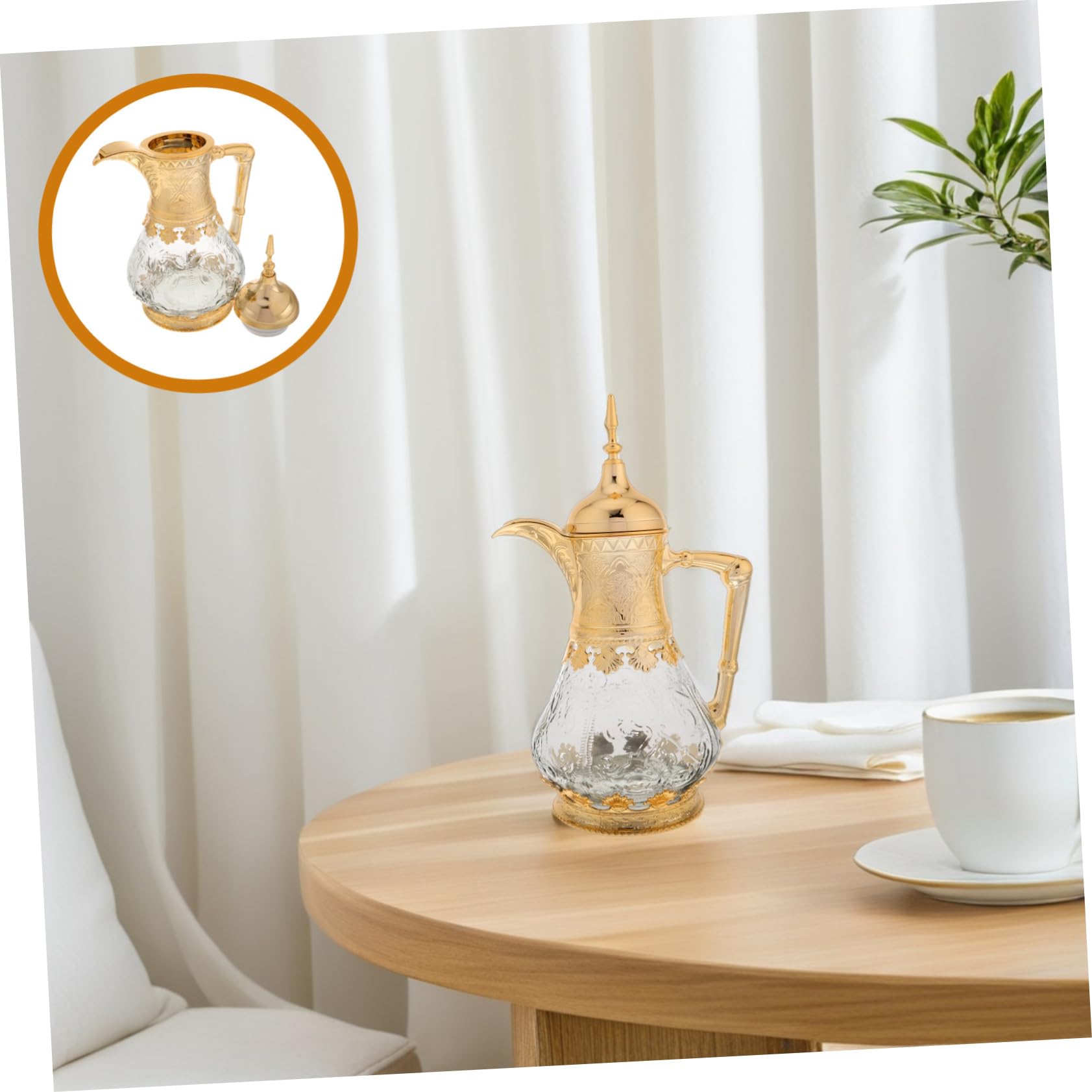 Jarra de Agua de Cristal Estilo Oriente Medio Dorada | Capacidad Moderada, Acabado en Plástico y Vidrio, Uso en Cocina y Fiestas, Manejo Sencillo y Limpieza Fácil