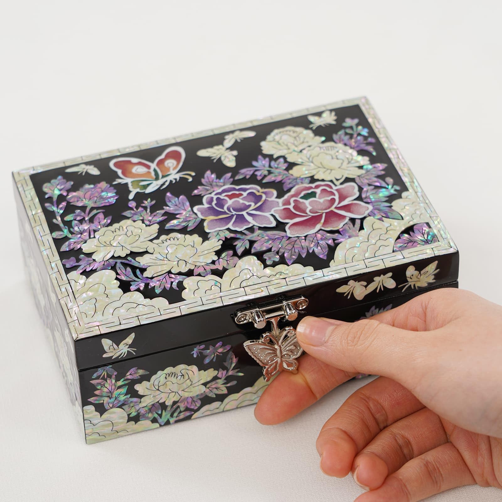 February Mountain Scatola dei ricordi coreana in madreperla con specchio, intarsio floreale e farfalla, scatola dei ricordi fatta a mano, laccata nera, regalo per donne, compleanno, anniversario