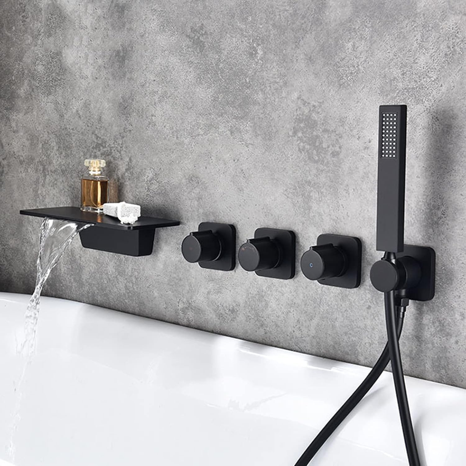 Mitigeur cascade mural noir avec pommeau de douche et flexible pour baignoire bain-douche