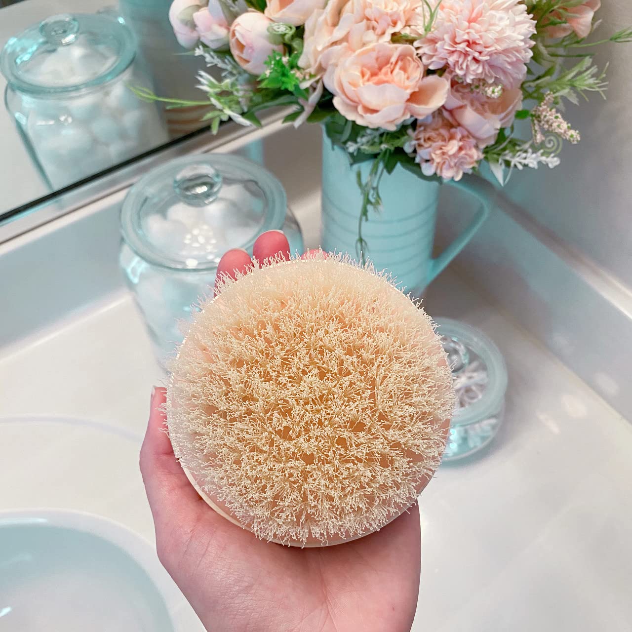 EcoTools Dry Brush, Gentle Exfoliating Scrubber For Skincare and Beauty, Pore Cleansing, Pink : Everything Else