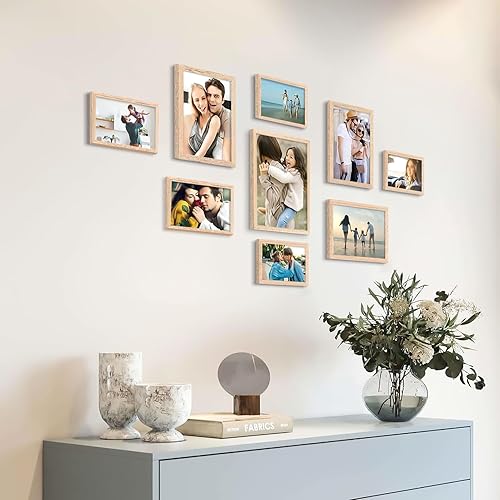 Miniatura 9 de ATOBART Marco de fotos de madera natural de roble de 8 x 10 pulgadas, paquete de 6 marcos de fotos de cristal real para colgar en la pared y la