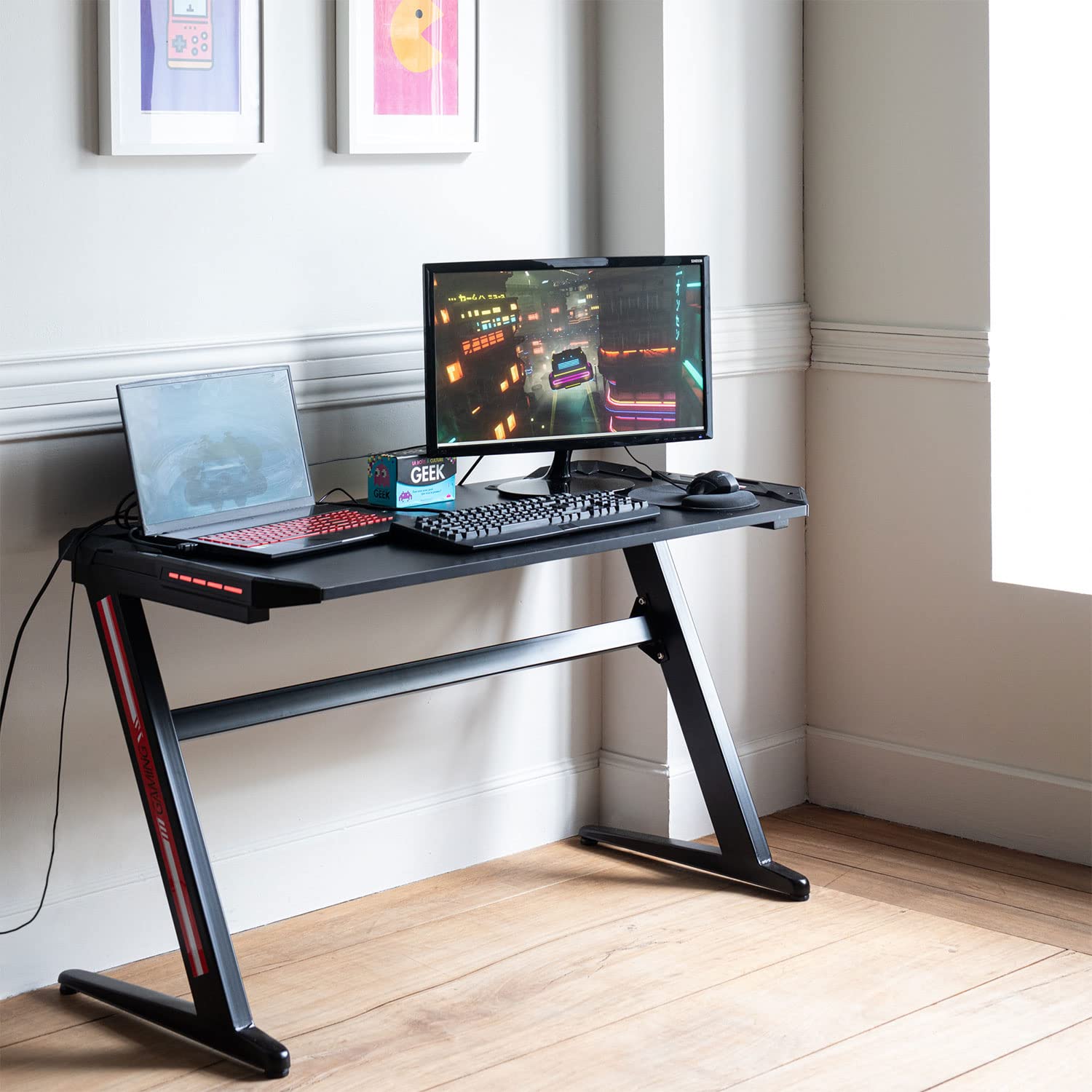 Happy Garden Bureau Gamer à LED LARA. Bureau pour PC Gaming Noir avec 7 Couleurs de LED. Table Informatique avec Pieds en Z en métal Noir.