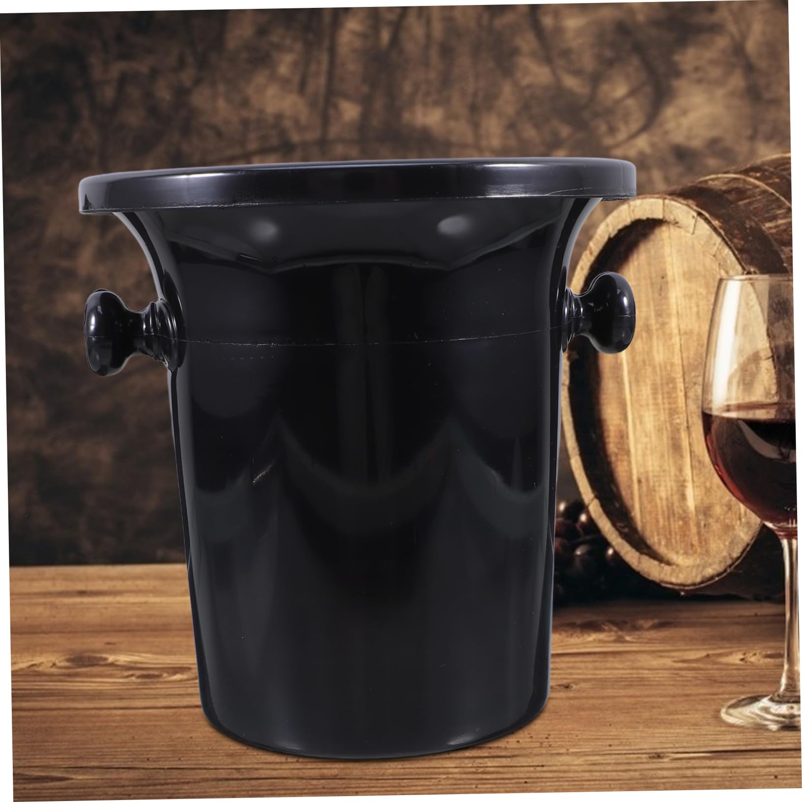 Escupidera de Plástico Negra para Cata de Vinos Dos Orejas, Diseño Redondo Occidental, Cubitera Exposiciones y Tiendas Especializadas