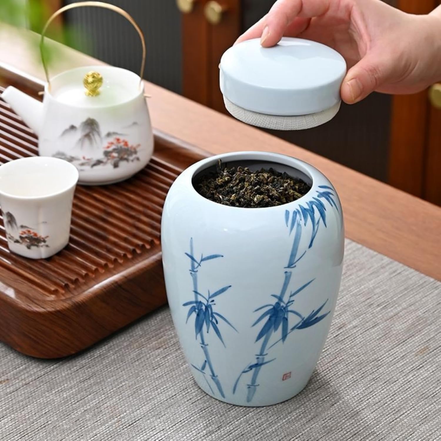 Chinese Style Ceramics Tea Canister, 250ml 8.5oz, Sealed Storage Tank Home Tea Set Accessories